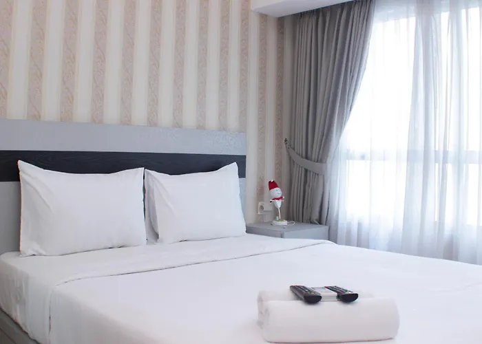 Warm And Homey Studio Apartment At Springlake Summarecon Bekasi By Travelio