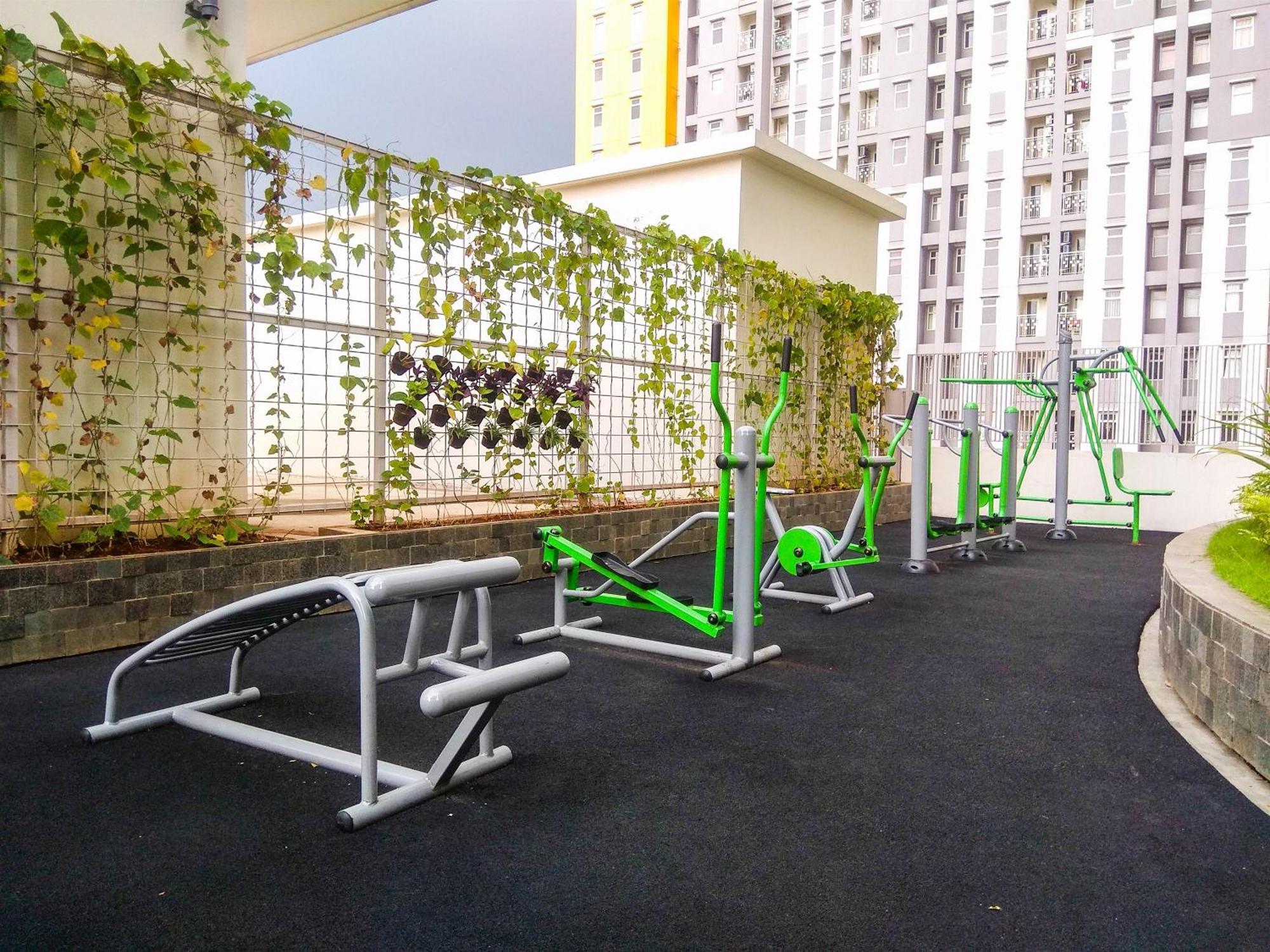 Warm And Homey At Springlake Summarecon By Travelio * Bekasi